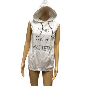 Soho Sport White Sleeveless Pullover Kangaroo Pocket Mesh Back Hooded Top Large